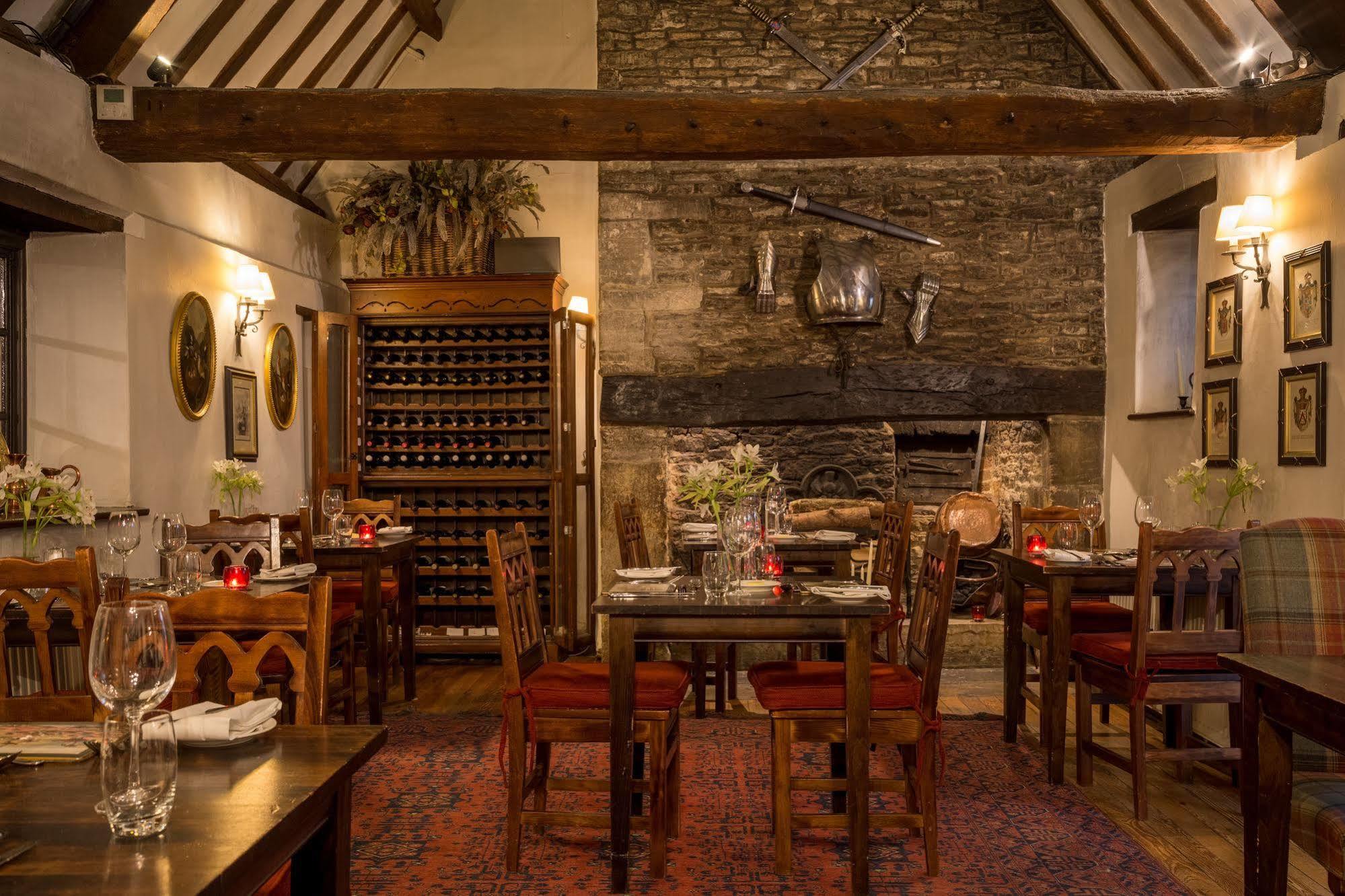 Old Swan Hotel Witney Eksteriør billede