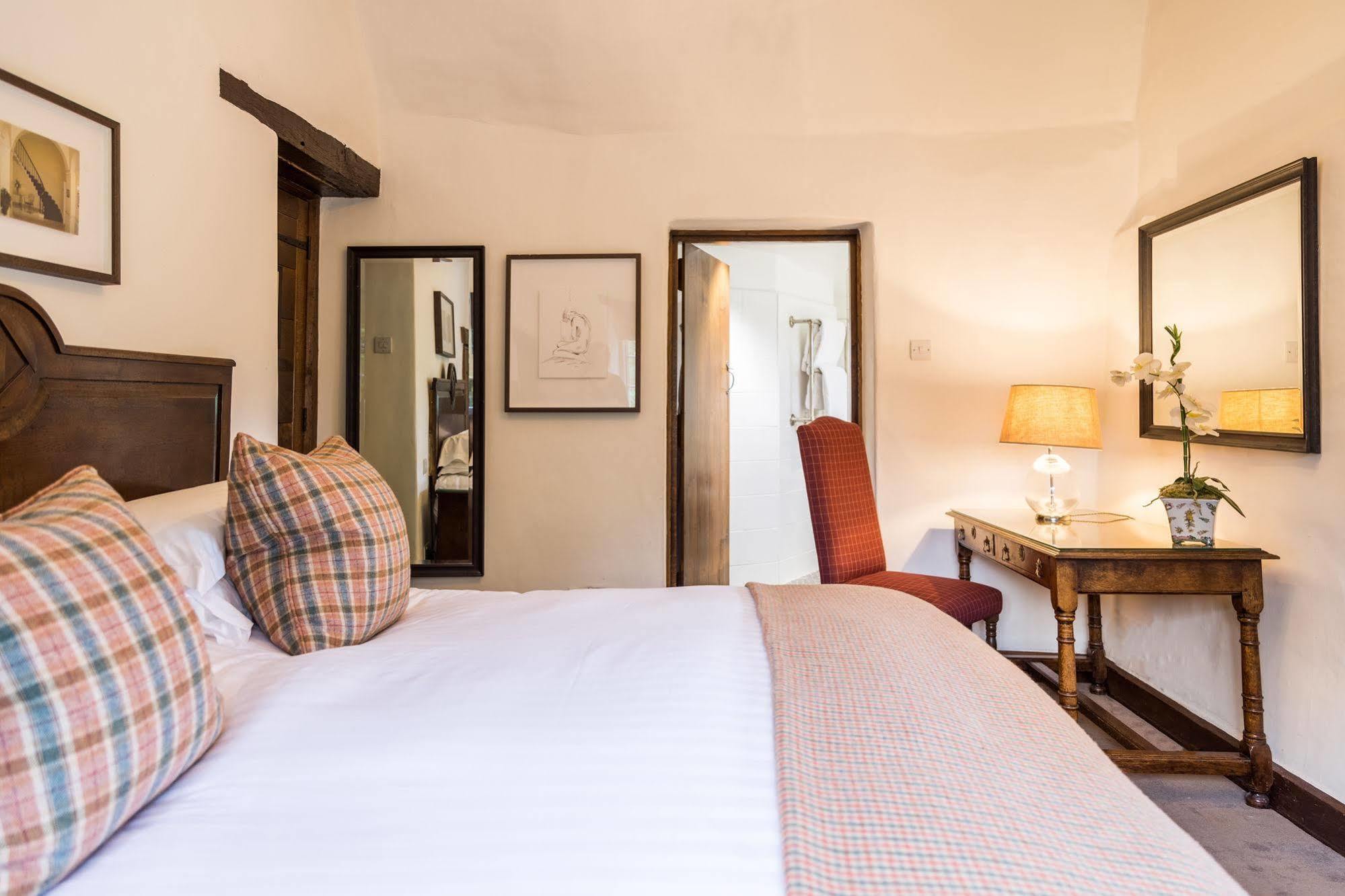 Old Swan Hotel Witney Eksteriør billede
