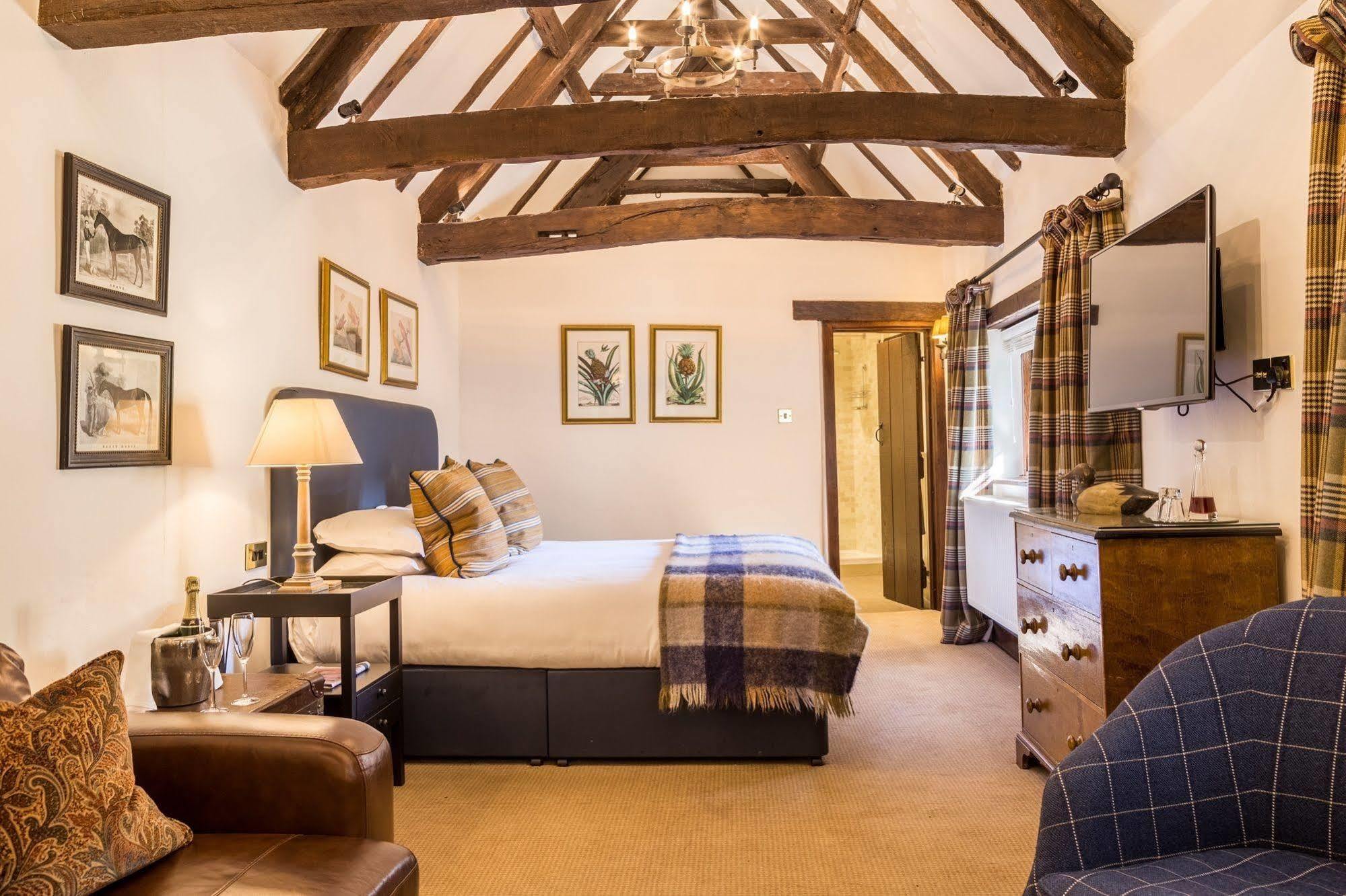 Old Swan Hotel Witney Eksteriør billede