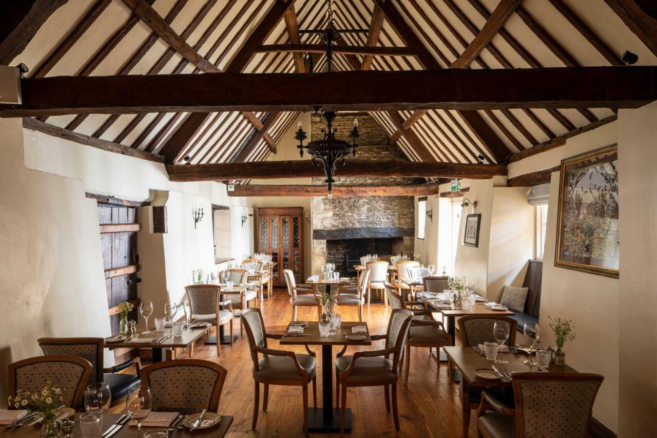 Old Swan Hotel Witney Eksteriør billede